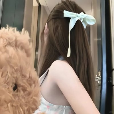 关于莉莉周的一切